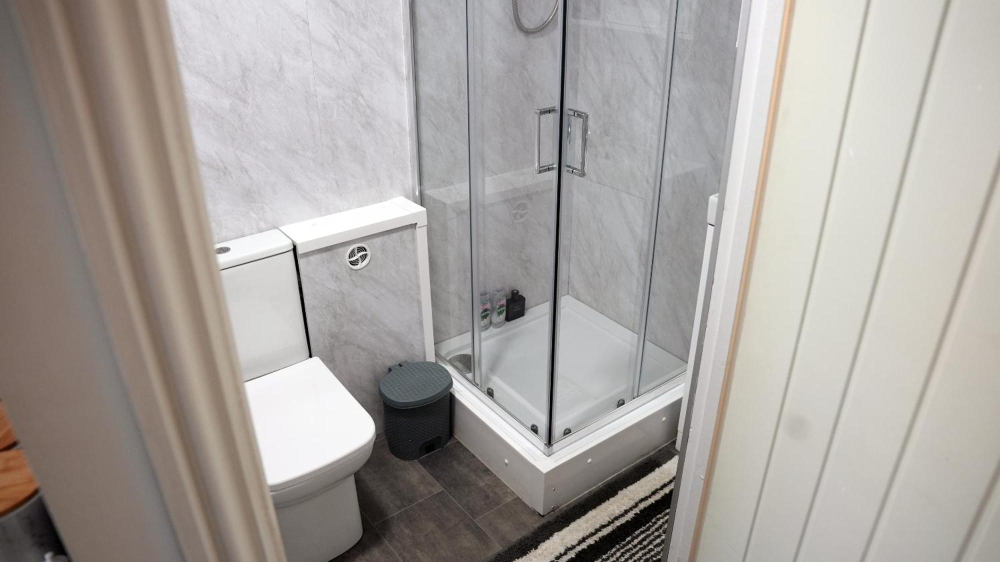 City Centre House, Parking With Ev, Free Wifi, Netflix Coventry Luaran gambar