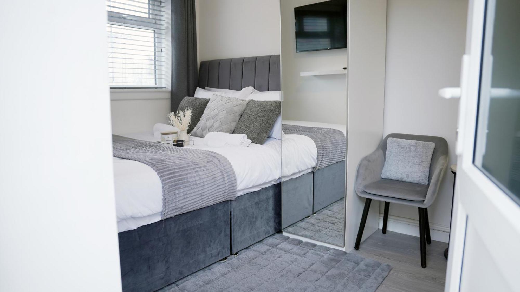 City Centre House, Parking With Ev, Free Wifi, Netflix Coventry Luaran gambar