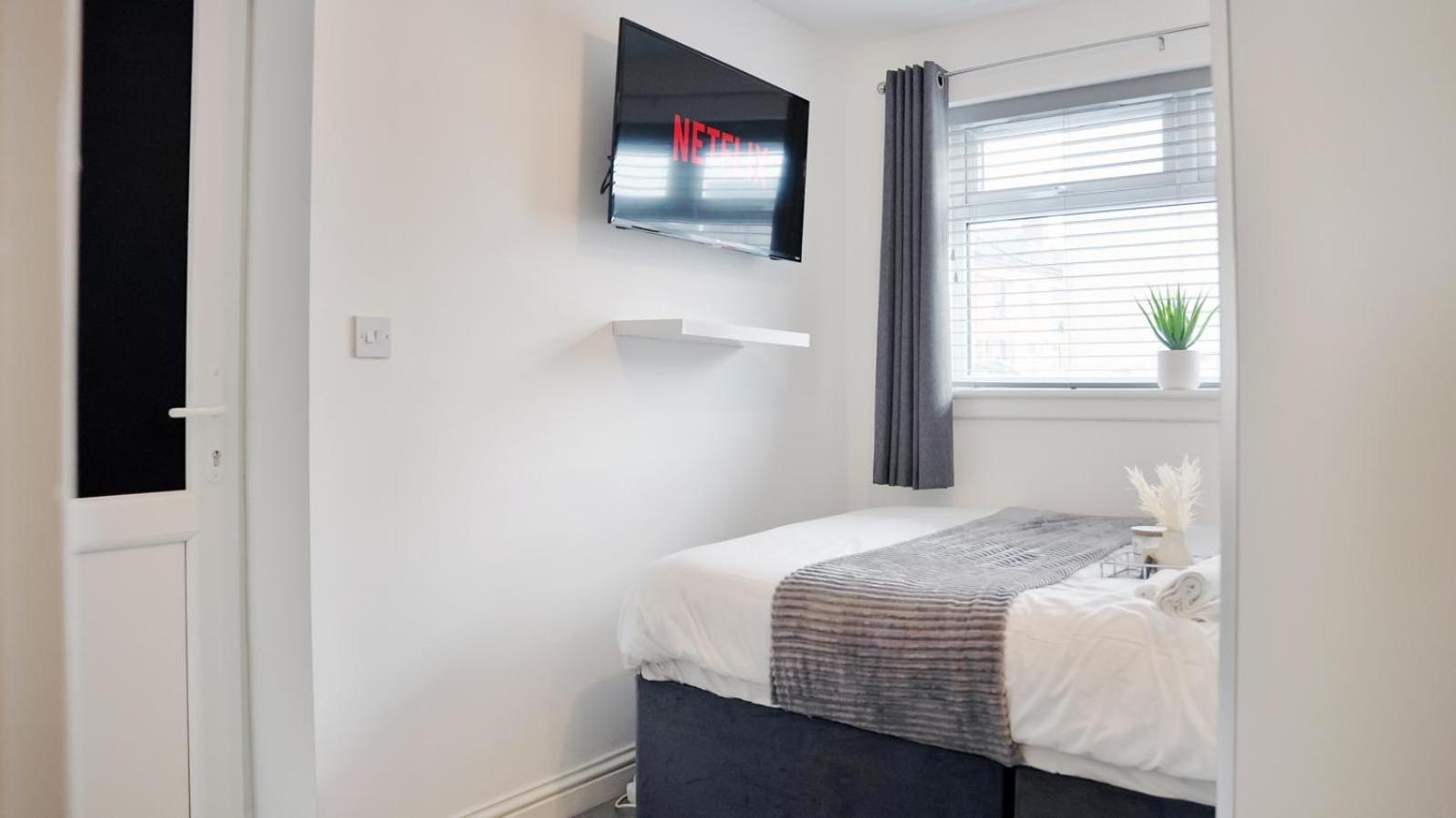 City Centre House, Parking With Ev, Free Wifi, Netflix Coventry Luaran gambar