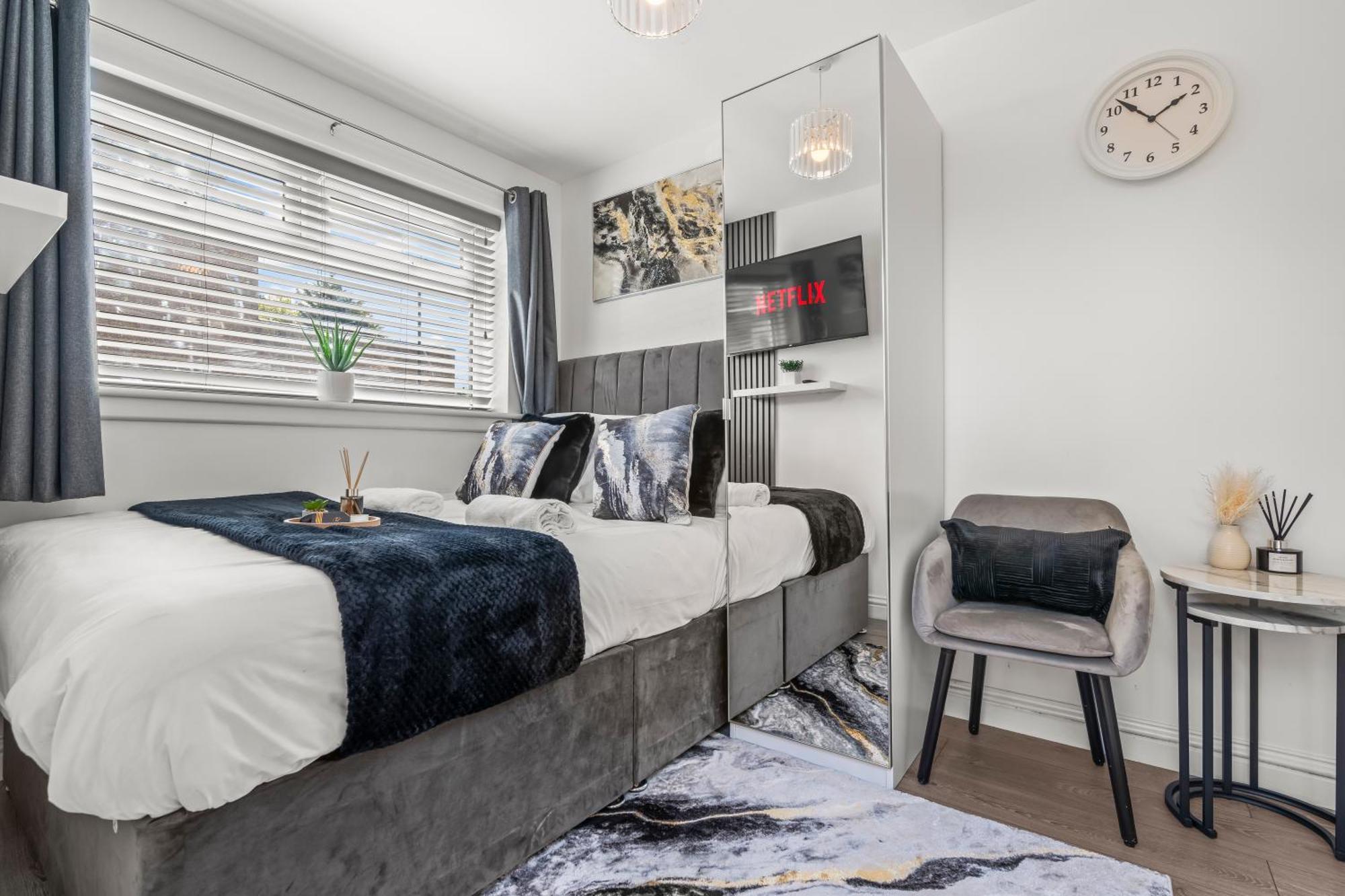 City Centre House, Parking With Ev, Free Wifi, Netflix Coventry Luaran gambar