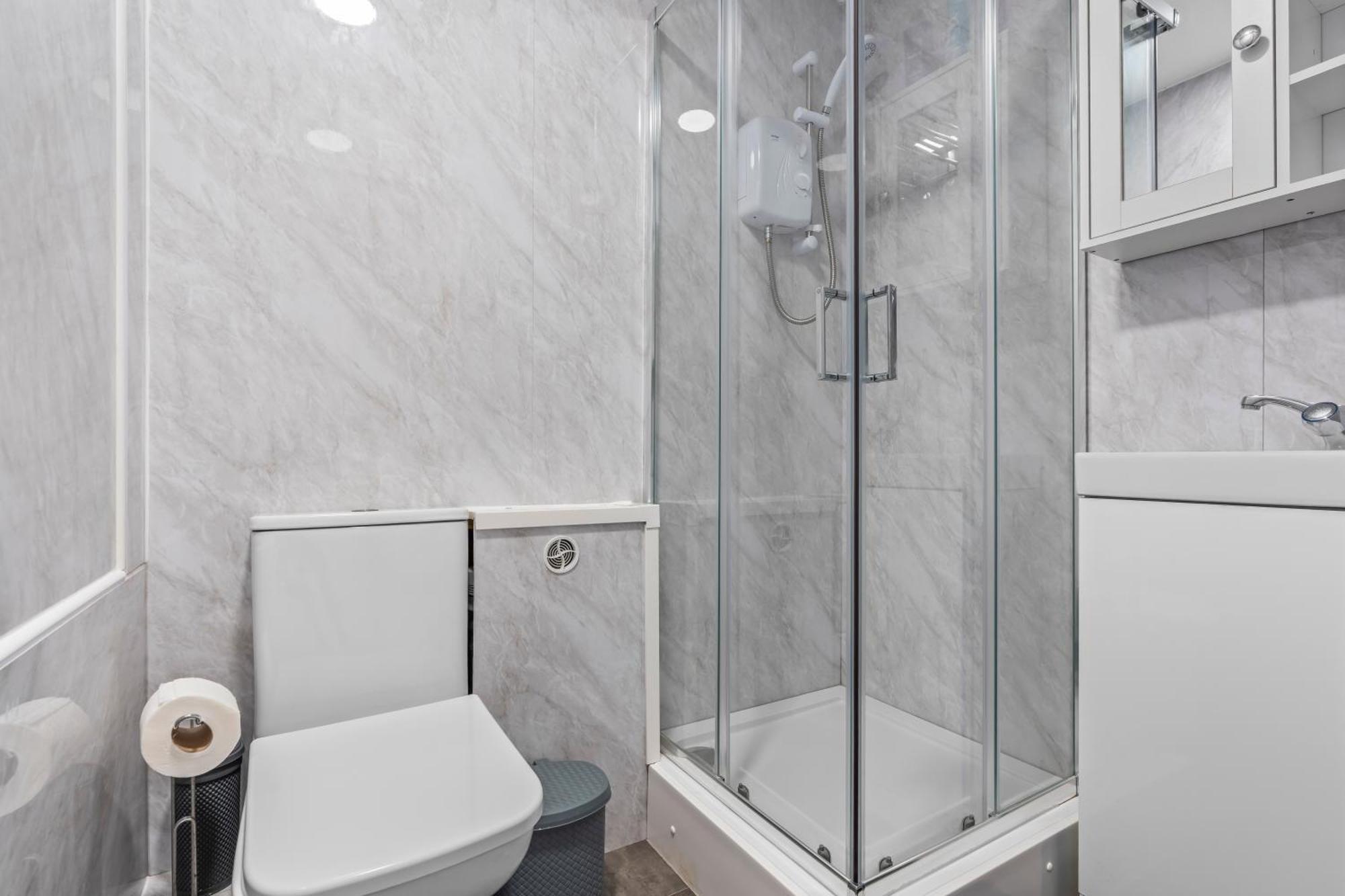 City Centre House, Parking With Ev, Free Wifi, Netflix Coventry Luaran gambar